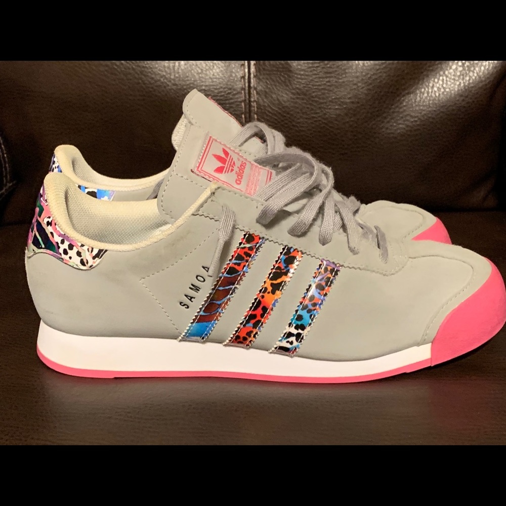 Adidas Samoa Size 7 Grade School